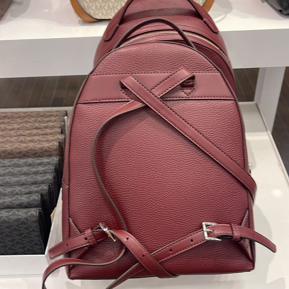 Michael Kors Women's Valerie Medium Pebbled Leather Backpack Merlot 
NWT - Picture 4 of 16